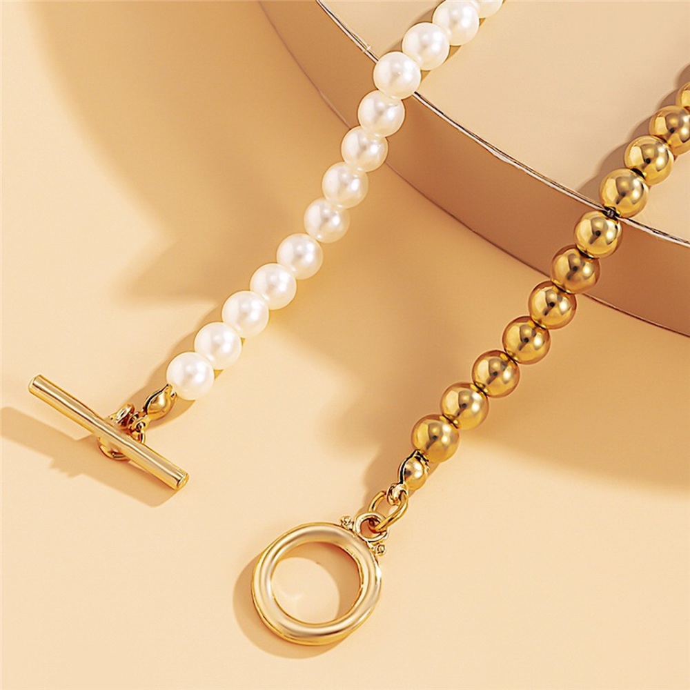 ⚜️𝟯𝟬%𝗢𝗙𝗙 𝗯𝘂𝗻𝗱𝗹𝗲𝘀 𝟯+⚜️ NEW White & Gold Acrylic Beaded Necklace - Picture 6 of 10